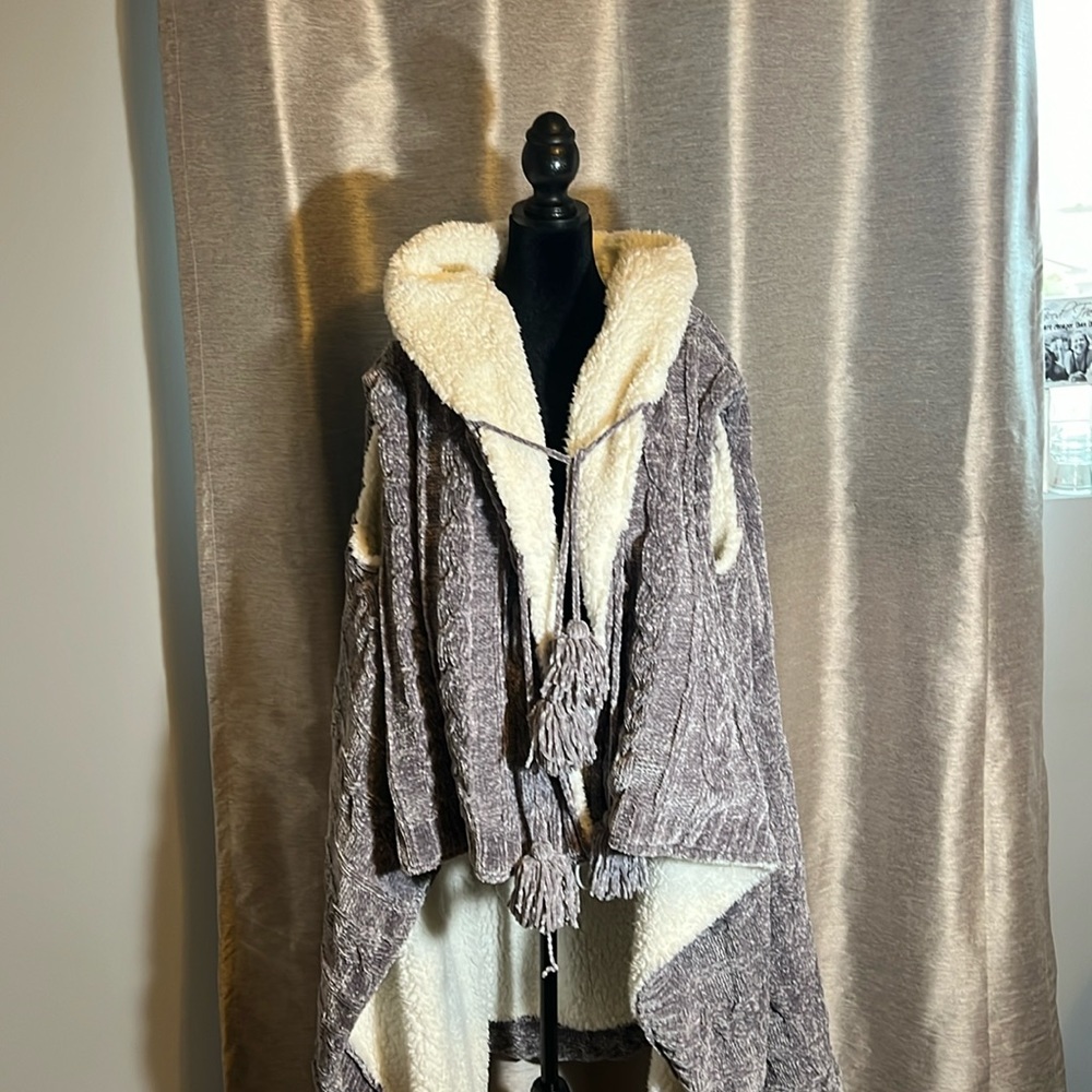 Soft Surroundings Cozy Hooded Wrap